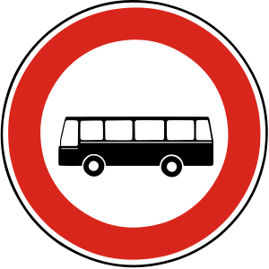 Značka B 7 - Zákaz vjazdu autobusov - v záujme bezpečnosti cestnej premávky zakazuje vjazd autobusov na cesty, ktoré svojimi parametrami, napríklad šírkou alebo smerovými oblúkmi cesty, neumožňujú bezpečnú jazdu autobusov s prihliadnutím na ich rozmery, resp. na najväčšiu prípustnú celkovú hmotnosť. Značka B7 sa používa i v prípadoch, keď je potrebné premávku autobusov vylúčiť z dôvodu ochrany životného prostredia.