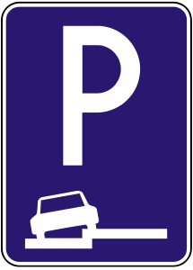 Značka IP 15b - Parkovisko – parkovacie miesta s pozdĺžnym čiastočným státím na chodníku - vyznačuje a určuje dovolený spôsob státia vozidiel na chodníku. Používa sa podľa rovnakých podmienok ako značka IP14a s tým rozdielom, že vyznačuje iba dovolené čiastočné státie na chodníku.